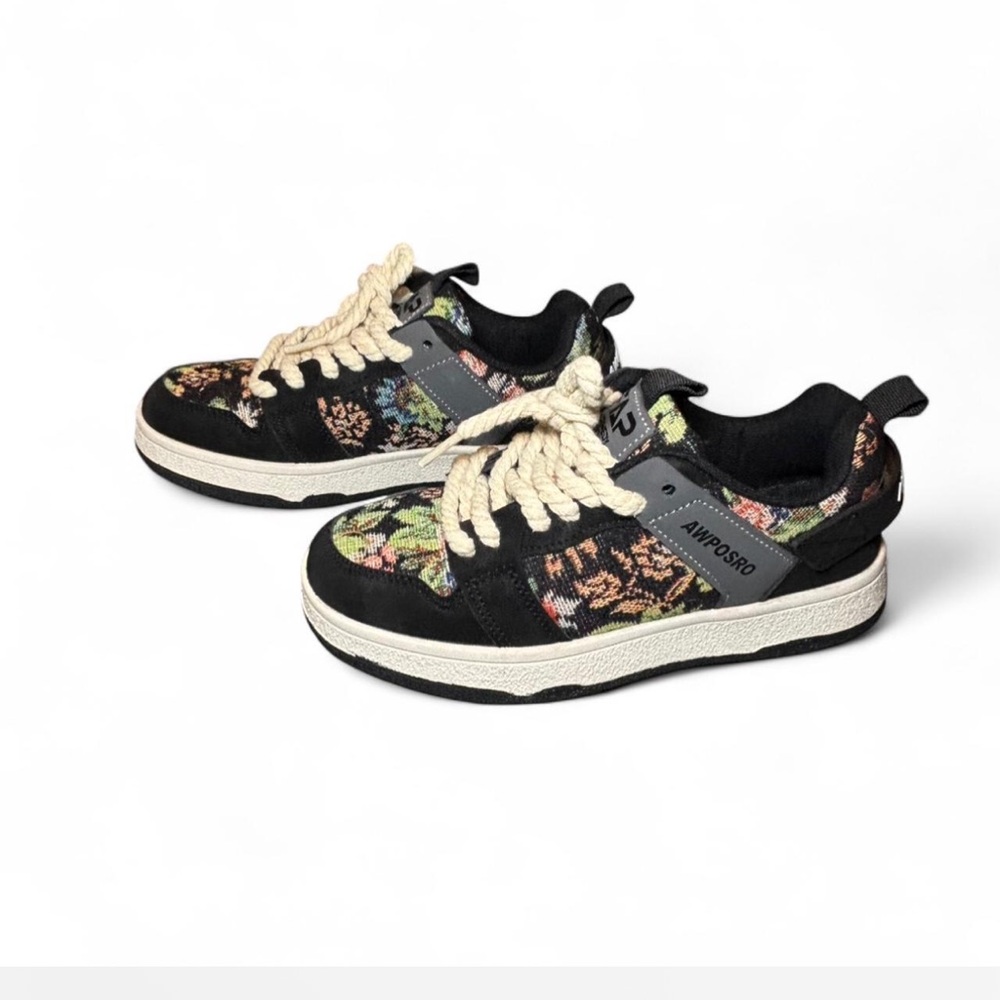 Awposro Black Floral Sneakers